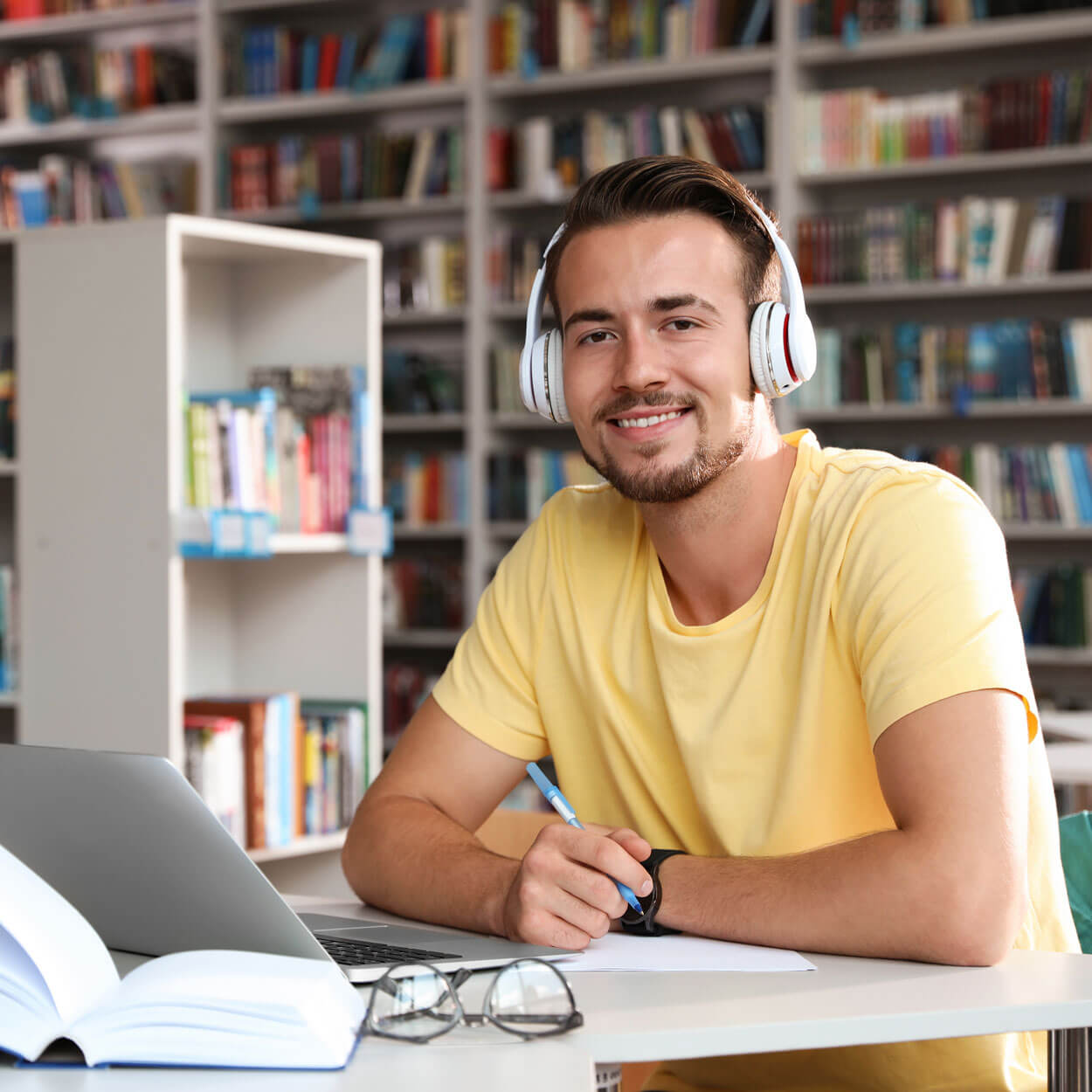 telc C1 Deutschkurs Prüfungsvorbereitung Kursbild